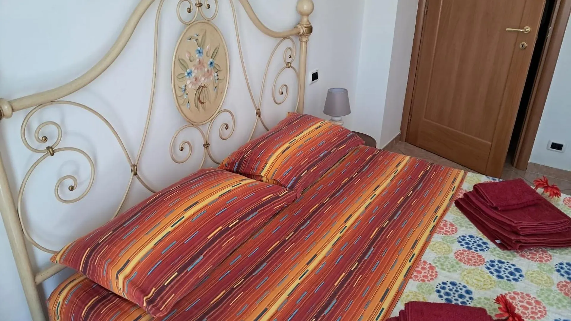 Nora House Apartment Savona 0*,